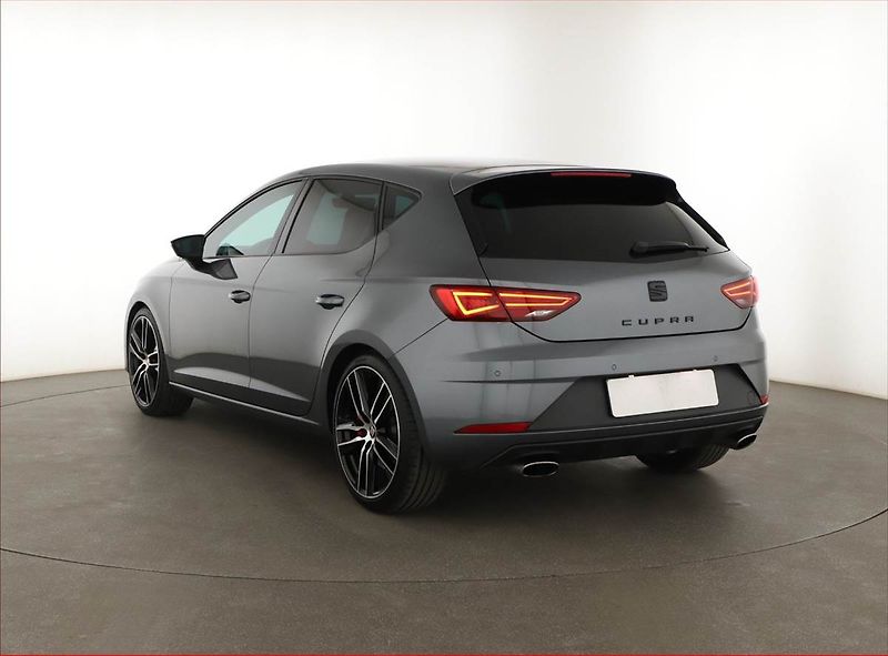 Seat Leon (2018) 2.0 TSI Cupra 300, CUPRA 300 - fotka 4 z 24