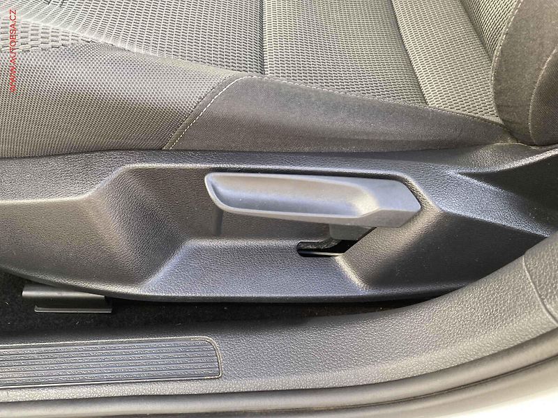 Volkswagen Golf (2013) 1.2TSi, ČR, Comfortline - fotka 14 z 17