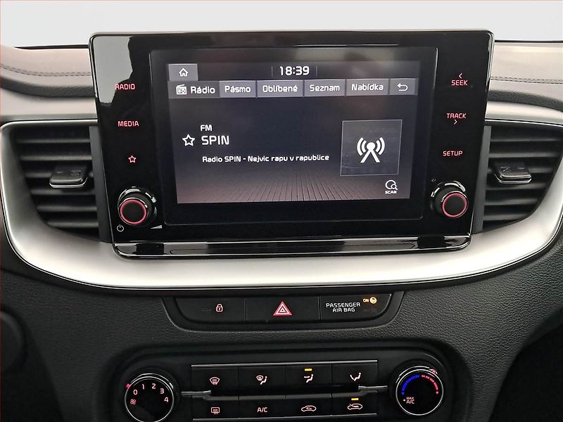 Kia Ceed (2021) 1.5 T-GDI, Serv.kniha - fotka 12 z 16