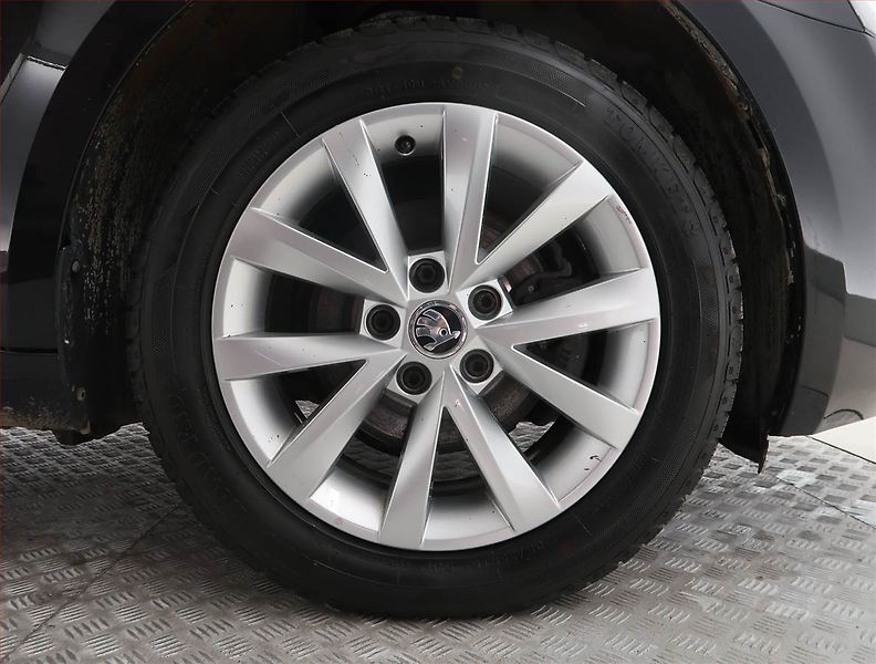 Škoda Octavia (2018) Ambition Plus 1.6 TDI, Automat - fotka 15 z 19