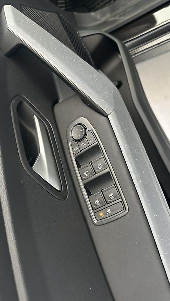 Dacia Duster (2026) Journey Eco-G 120 auto - fotka 8 z 15