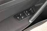 Volkswagen Golf (2018) 1.0 TSI, Tempomat - náhled 15