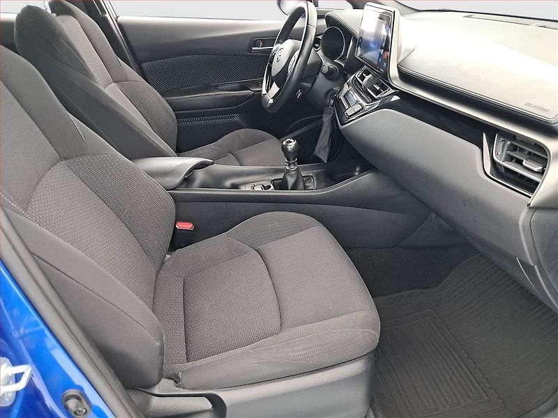 Toyota C-HR (2017) 1.2 Turbo, Serv.kniha, Navi - fotka 9 z 19