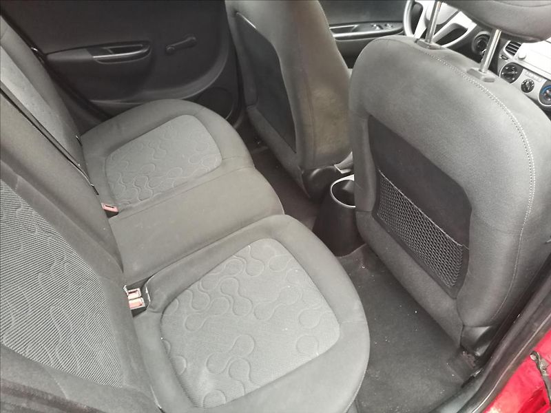 Hyundai i20 1,3 i - fotka 11 z 14
