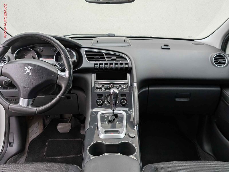 Peugeot 3008 (2014) 2.0 HDi, Allure, AT, navi - fotka 8 z 18