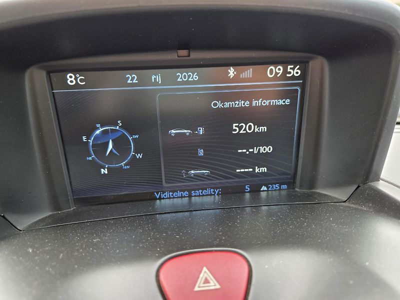 Peugeot Expert Tepee (2014) 2.0 HDI 120Kw Motor 3válce - fotka 25 z 28