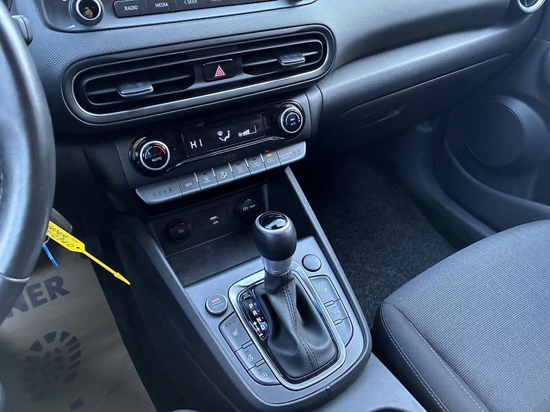 Hyundai Kona 1.0T-GDi 88kW SMART AUTOMAT - fotka 23 z 32