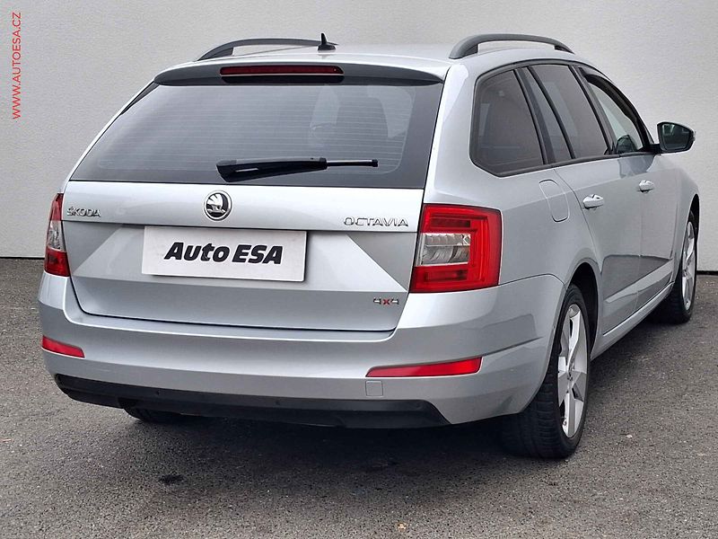 Škoda Octavia (2013) 2.0 TDi, Bixen, navi - fotka 4 z 19