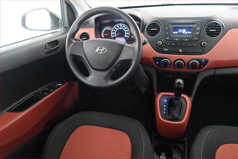 Hyundai i10 (2015) 1.0, Automat - fotka 7 z 16