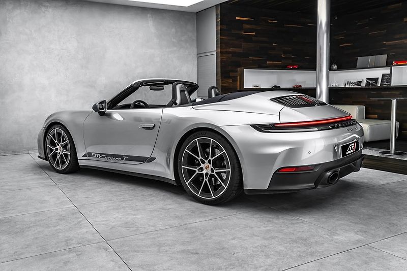 Porsche 911 Carrera T Cabrio Sport Chrono - fotka 9 z 28