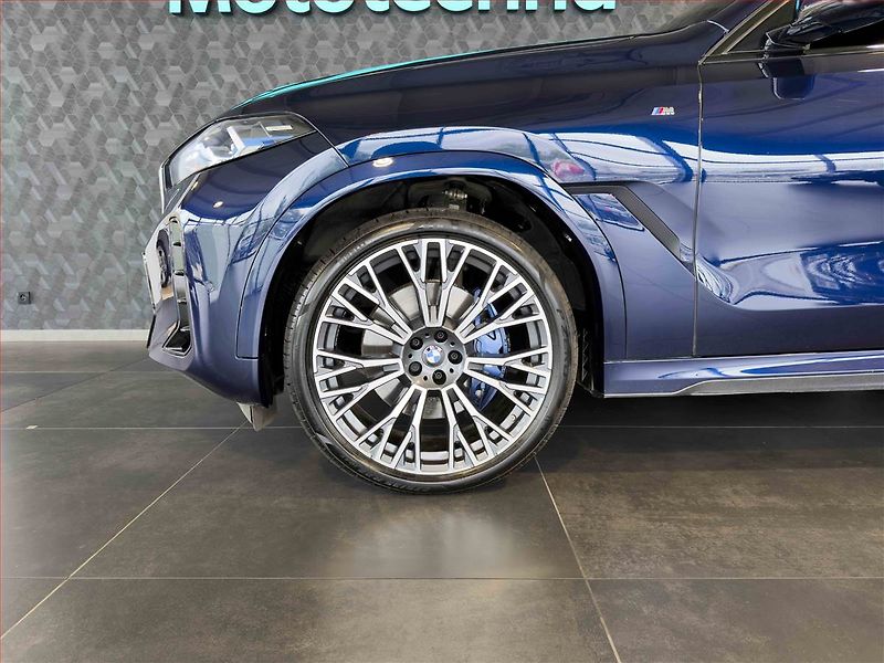 BMW X6 (2024) xDrive30d - fotka 11 z 20
