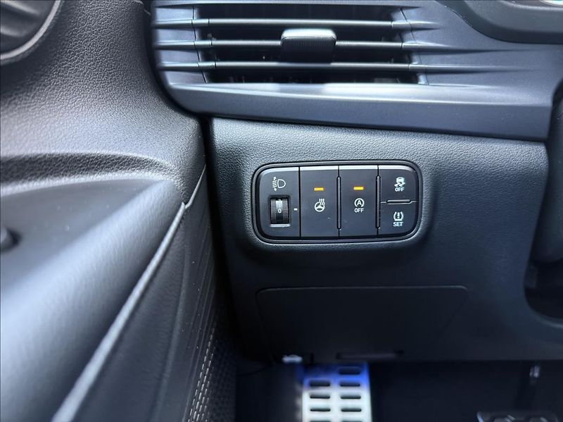 Hyundai Bayon 1,0 T-GDI DCT  Smart Climate - fotka 17 z 25