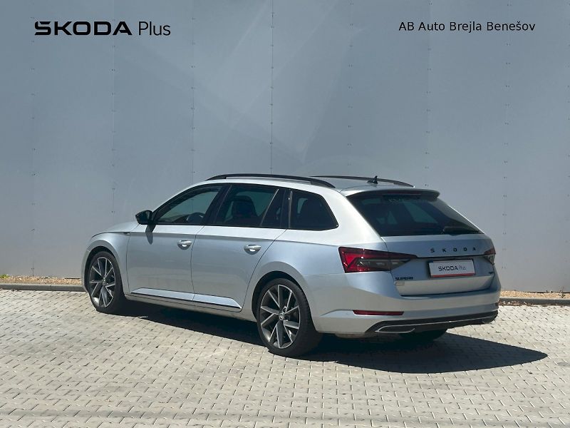 Škoda Superb (2023) COM GRT SPO4X4 TD 140/2.0 A7A - fotka 15 z 33