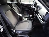 Mini Countryman Cooper 1.5 SE ALL4 A/T Hybrid - náhled 25