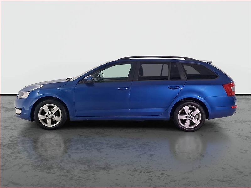 Škoda Octavia (2014) Ambition 1.6 TDI, Tempomat - fotka 3 z 15