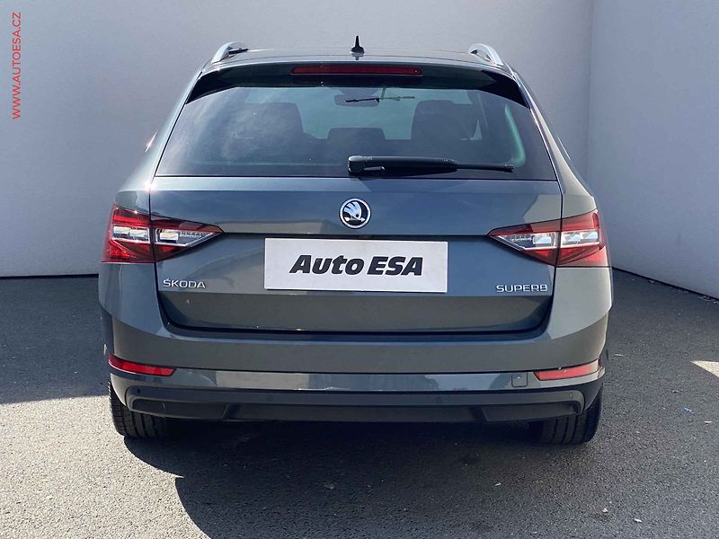 Škoda Superb (2018) 2.0 TDi, Style, DSG, bixen - fotka 5 z 17