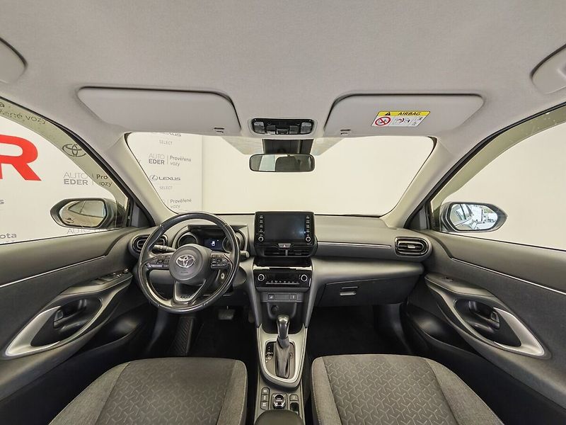 Toyota Yaris Cross 1.5 Hybrid eCVT AWD Comfort - fotka 11 z 31