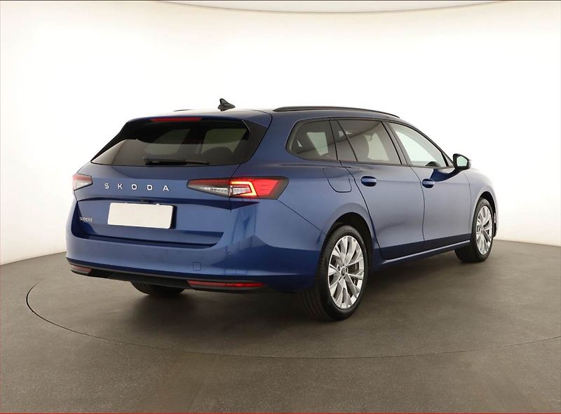 Škoda Superb (2025) 1.5 TSI mHEV, Selection - fotka 5 z 20