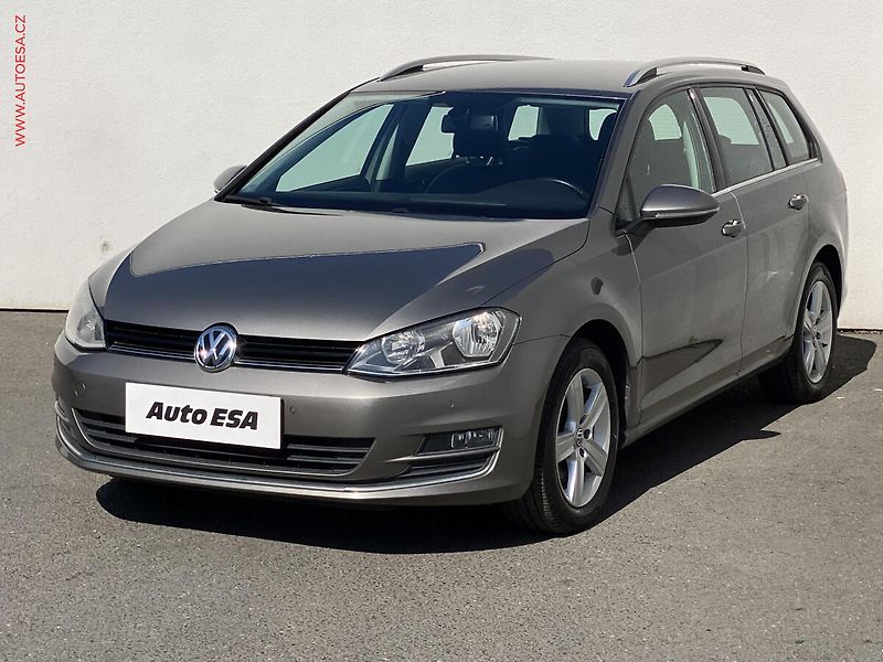 Volkswagen Golf (2015) 1.6 TDi, DSG, výhřev sed. - fotka 3 z 18