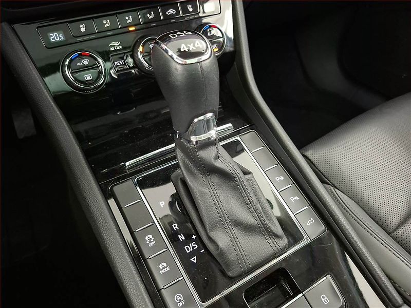 Škoda Superb (2018) Laurin&Klement 2.0 TSI - fotka 13 z 27