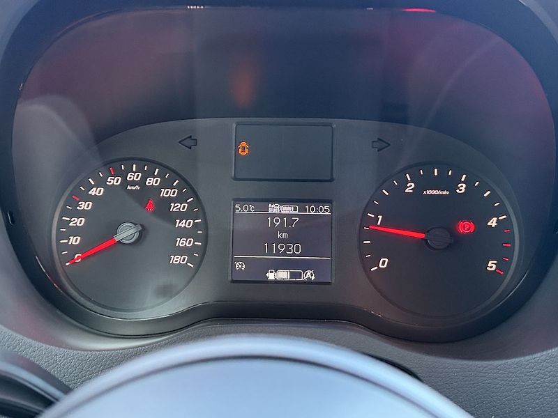Mercedes-Benz Sprinter (2023) 315 CDI Tourer High roof Long - fotka 17 z 33