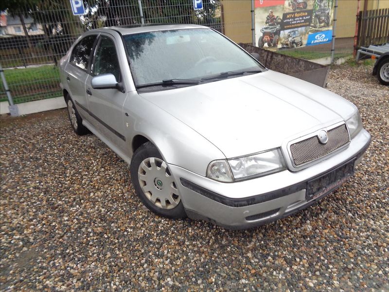 Škoda Octavia 1,9 - fotka 1 z 8
