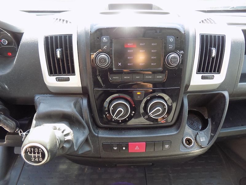 Fiat Ducato 2,3 JTD 88 KW L2H2 KLIMA, NAVI - fotka 27 z 37