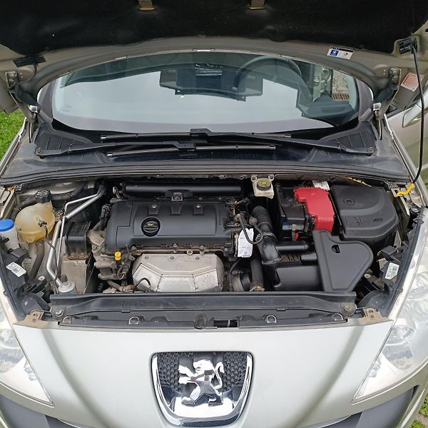 Peugeot 308 (2008) 1.6 VTi, nová STK - fotka 7 z 13