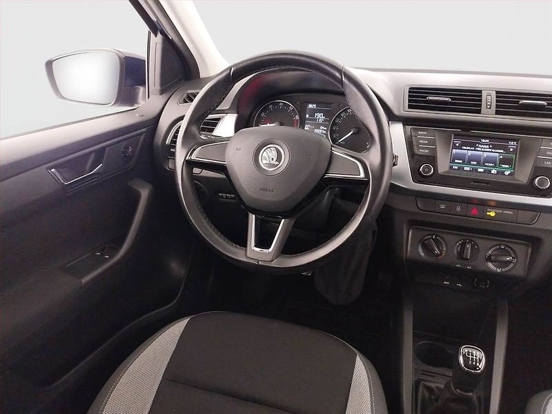 Škoda Fabia (2016) Ambition 1.2 TSI, Serv.kniha - fotka 7 z 16