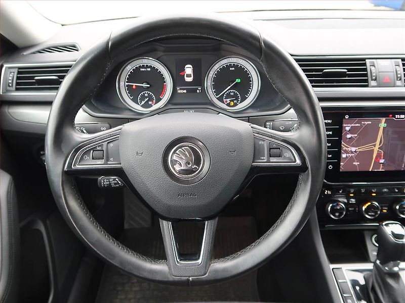 Škoda Superb (2020) 2.0 TDI, 4X4, Automat, Kůže - fotka 17 z 19
