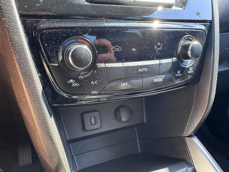 Suzuki Vitara (2019) 4X4 103 KW BOOS. TAŽNÉ 1.MAJ - fotka 30 z 50
