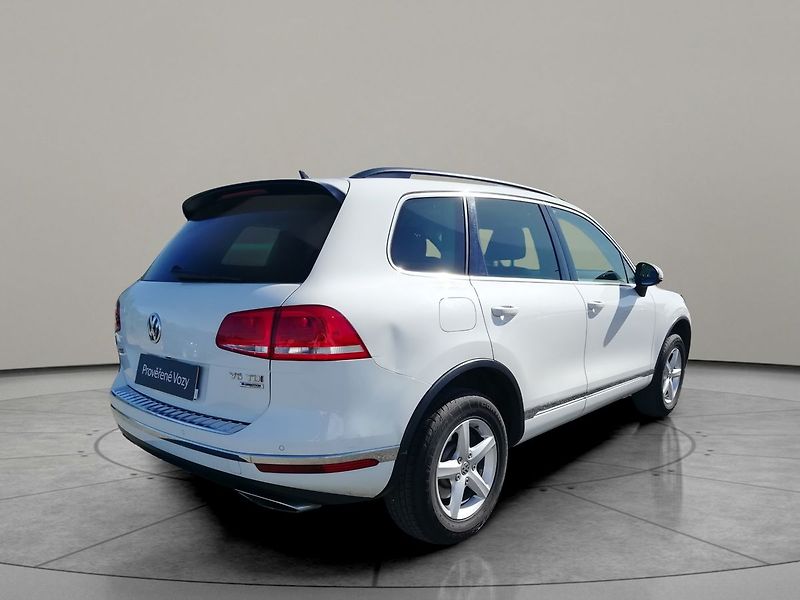 Volkswagen Touareg 3.0 TDI 193 kW 4motion - fotka 2 z 20