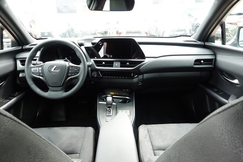 Lexus UX 300h UX300h 2,0 HEV Business Tech - fotka 17 z 34