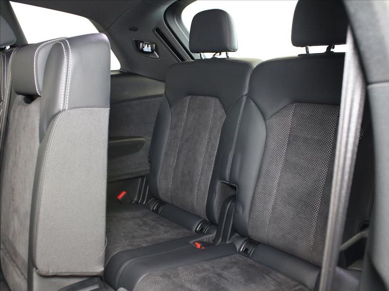 Audi Q7 3,0 TDi 200kW S-line 7-míst ČR - fotka 8 z 29