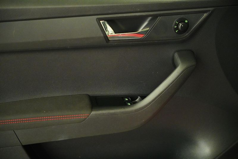 Škoda Fabia - fotka 12 z 27