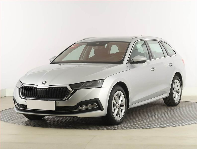 Škoda Octavia (2023) 2.0 TDI, Automat, ČR,1.maj - fotka 2 z 27