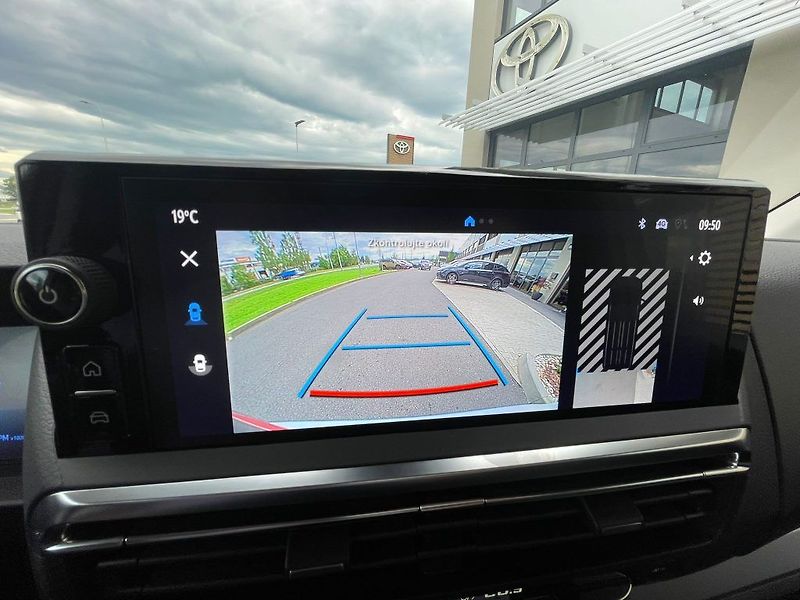 Toyota ProAce Verso 2.2D 180HP A/T L1 VIP 7S - fotka 30 z 30