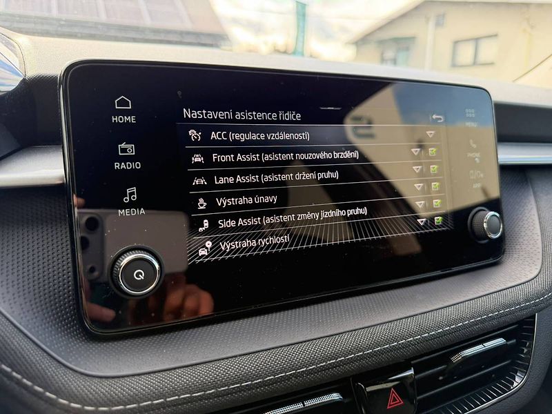 Škoda Fabia Selection 1,0 TSI 70 kW 5° MP - fotka 20 z 35