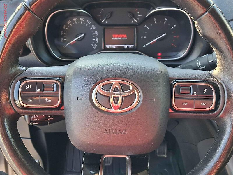 Toyota ProAce City Verso (2022) 1.5, 1.maj,ČR, servis.kniha - fotka 19 z 22