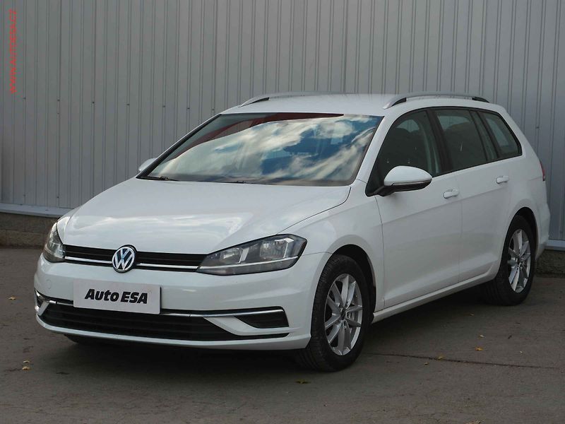 Volkswagen Golf (2017) 1.6TDi, ČR, Comfortline - fotka 3 z 21