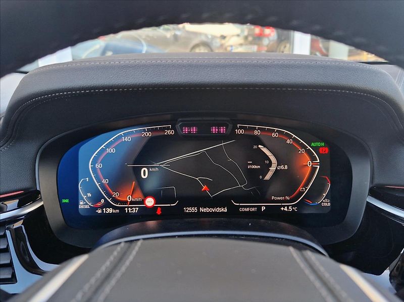 BMW Řada 5 3,0 530d TOURING KOMPLETVÝBAVA - fotka 23 z 39