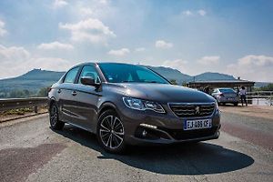 Peugeot 301.