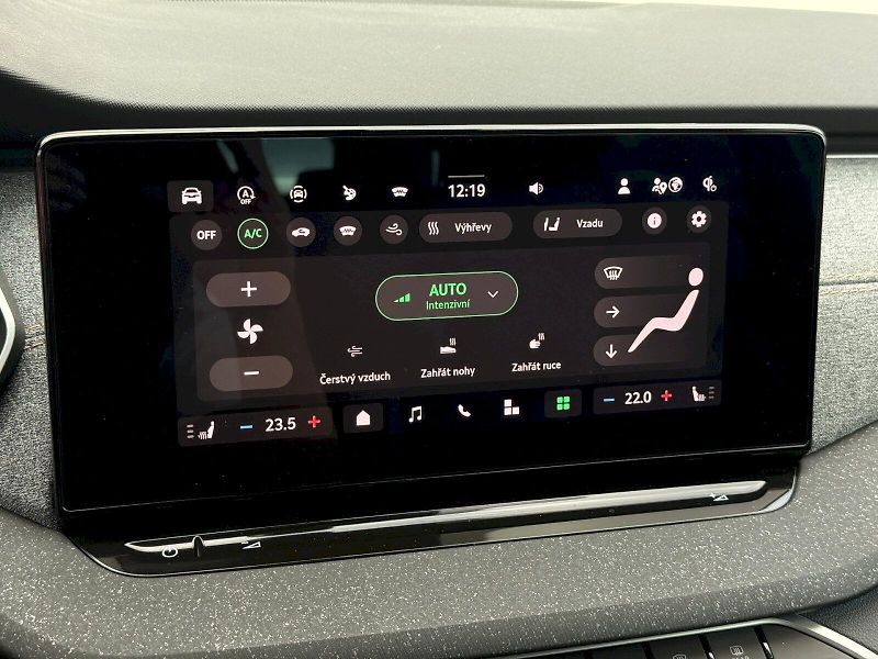Škoda Octavia (2025) Combi 1.5 TSI 110 kW TopSelect - fotka 16 z 23