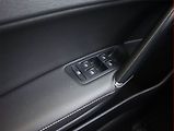 Volkswagen Golf (2017) Comfortline 1.4 TSI, Automat - náhled 19