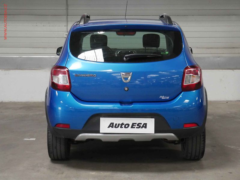 Dacia Sandero (2013) 1.0TCe, 2.maj,ČR, AC, tempo - fotka 5 z 16