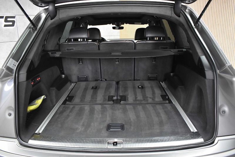 Audi Q7 3.0TDI REZERVACE - fotka 47 z 51