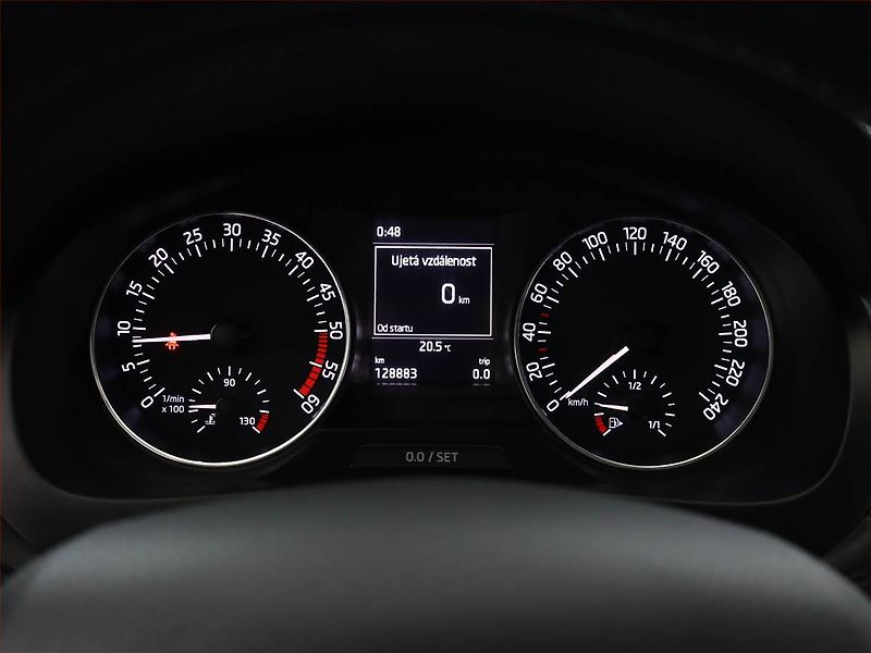 Škoda Rapid (2015) Spaceback 1.4 TDI, Serv.kniha - fotka 9 z 15
