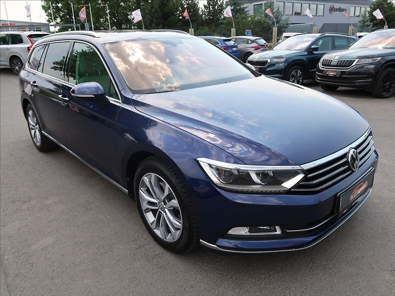 Volkswagen Passat 2,0 TDi,110kW,1majČR,Highline - fotka 2 z 27