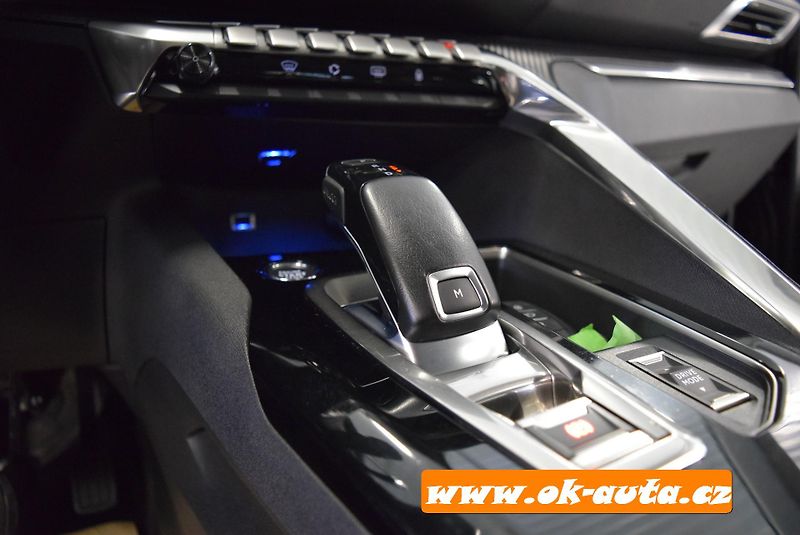 Peugeot 3008 1.5 BHDI AUTOMAT ACTIVE PACK - fotka 38 z 59