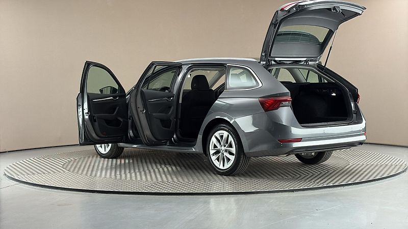 Škoda Octavia 1.5 TSI Style Combi - fotka 7 z 25